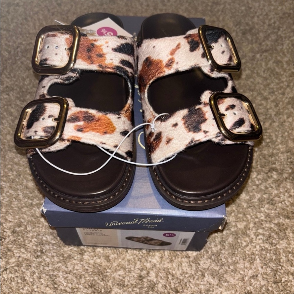 New Universal Thread Sandals size 5.5